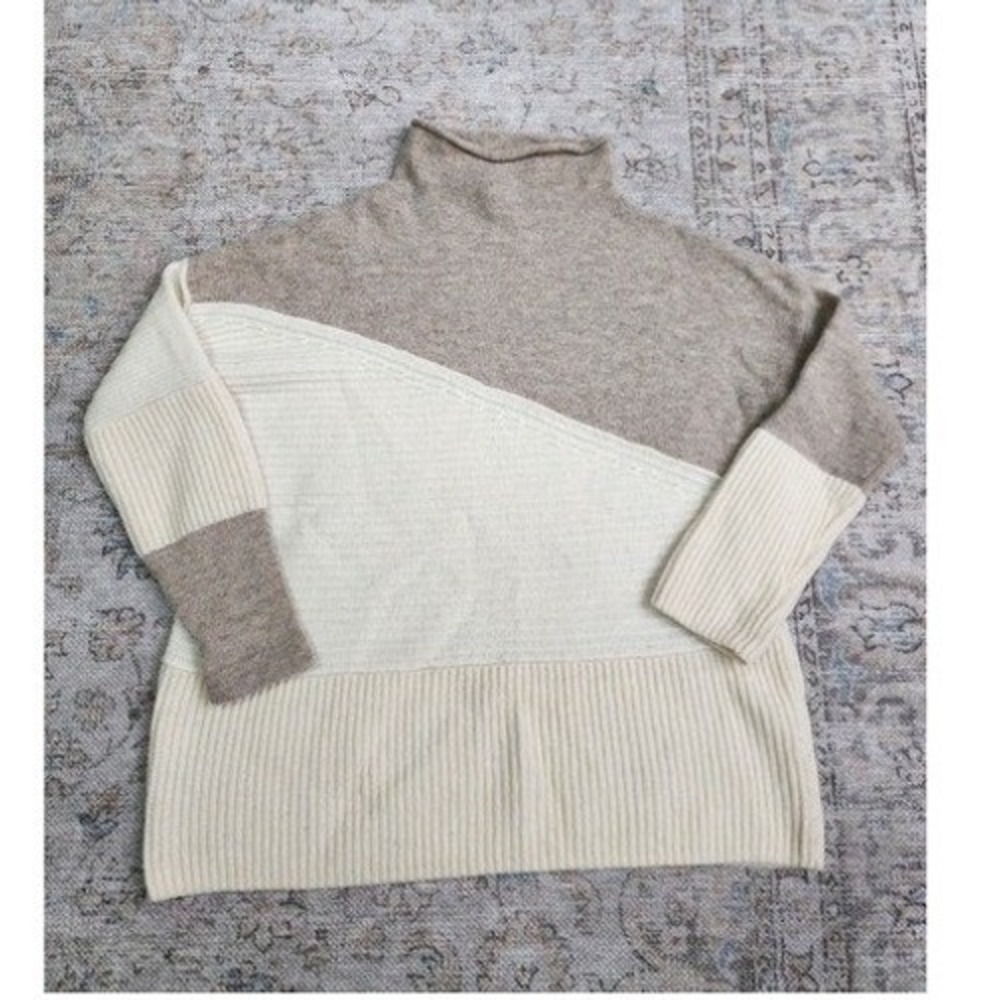 French Connection Wool Colorblock Turtleneck Sweater Taupe Cream Neutral Boho S